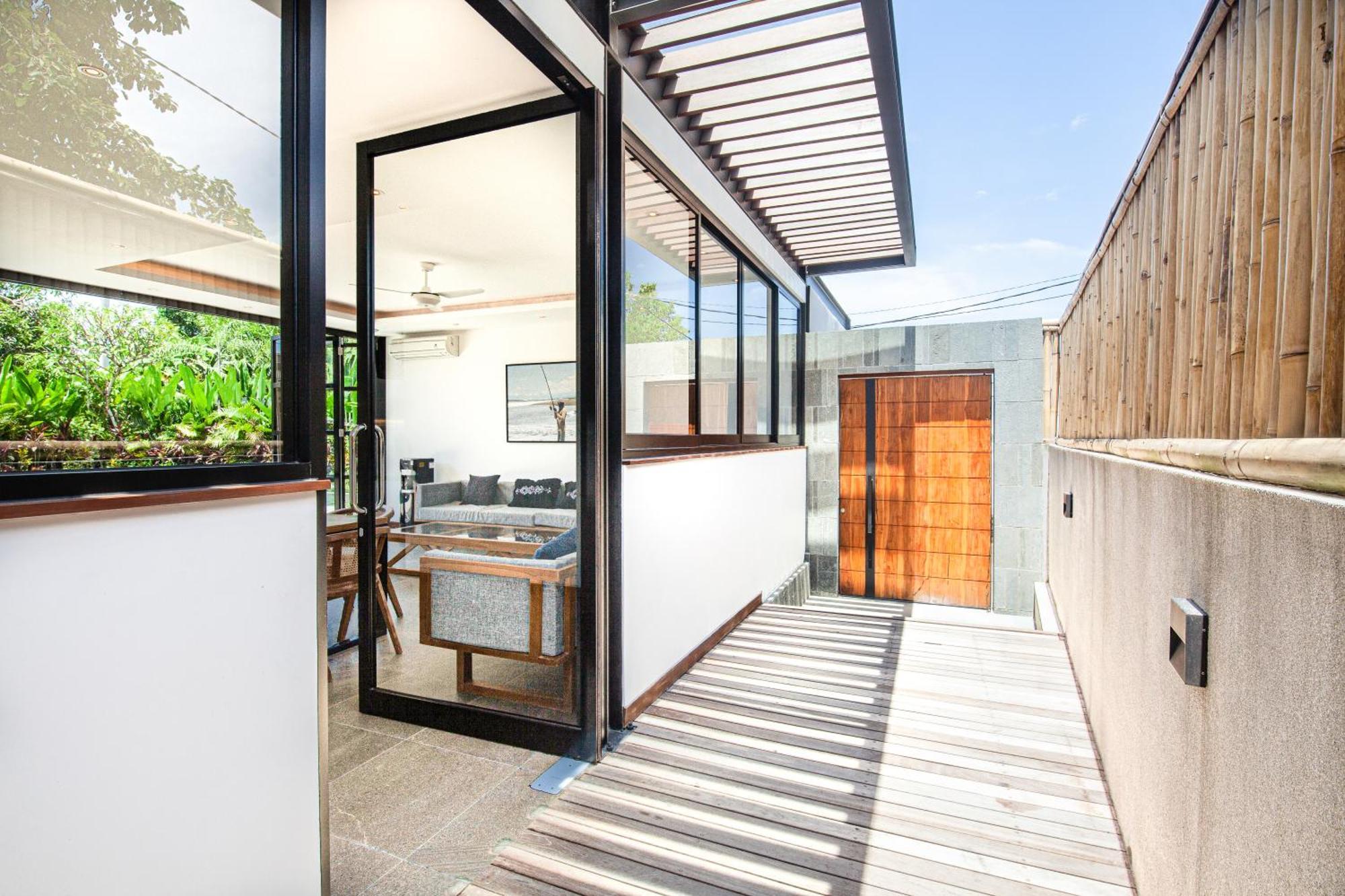 Brand New 5 Bedroom Villa Enclosed Living Room Canggu Dış mekan fotoğraf