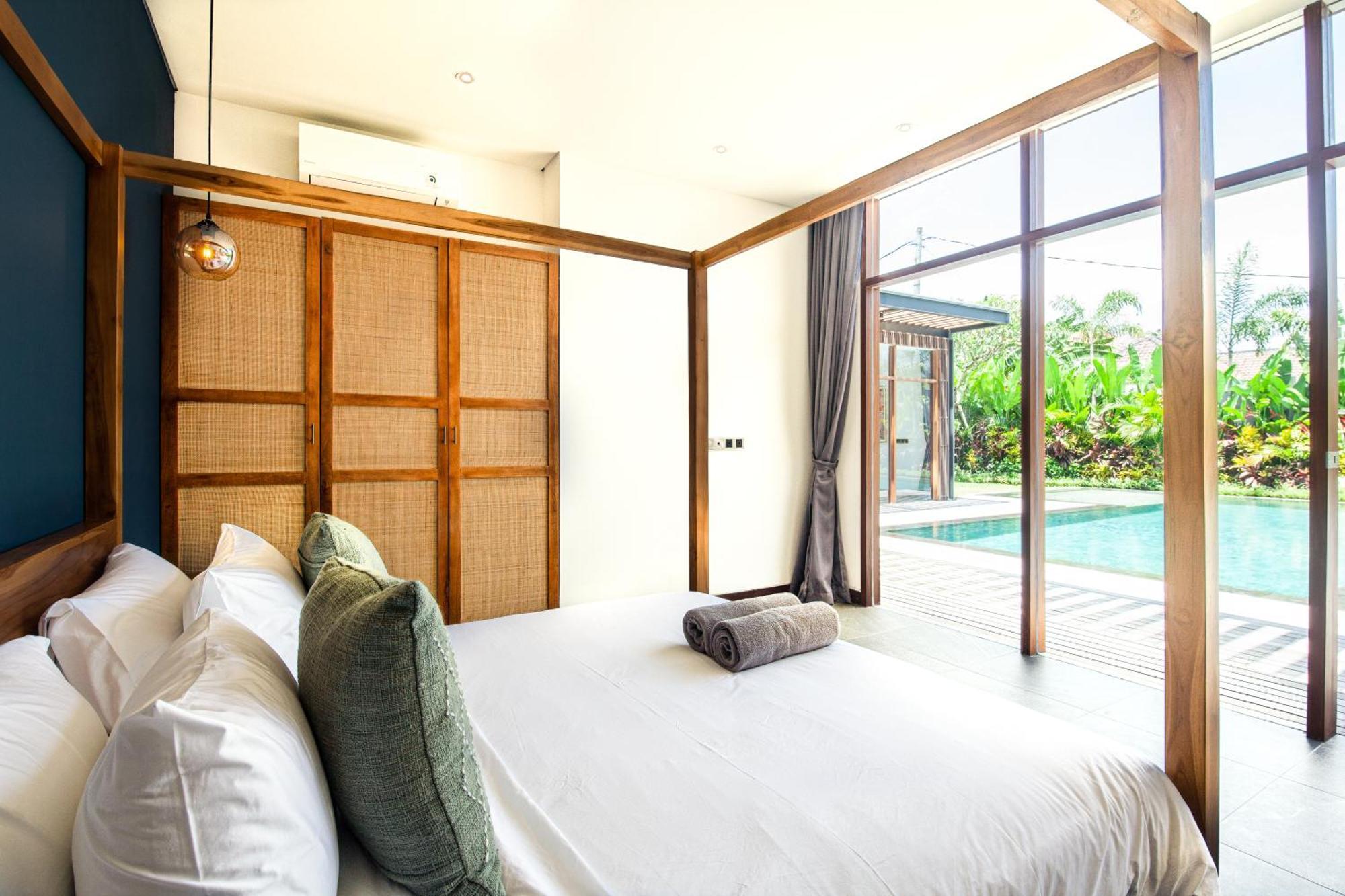 Brand New 5 Bedroom Villa Enclosed Living Room Canggu Dış mekan fotoğraf