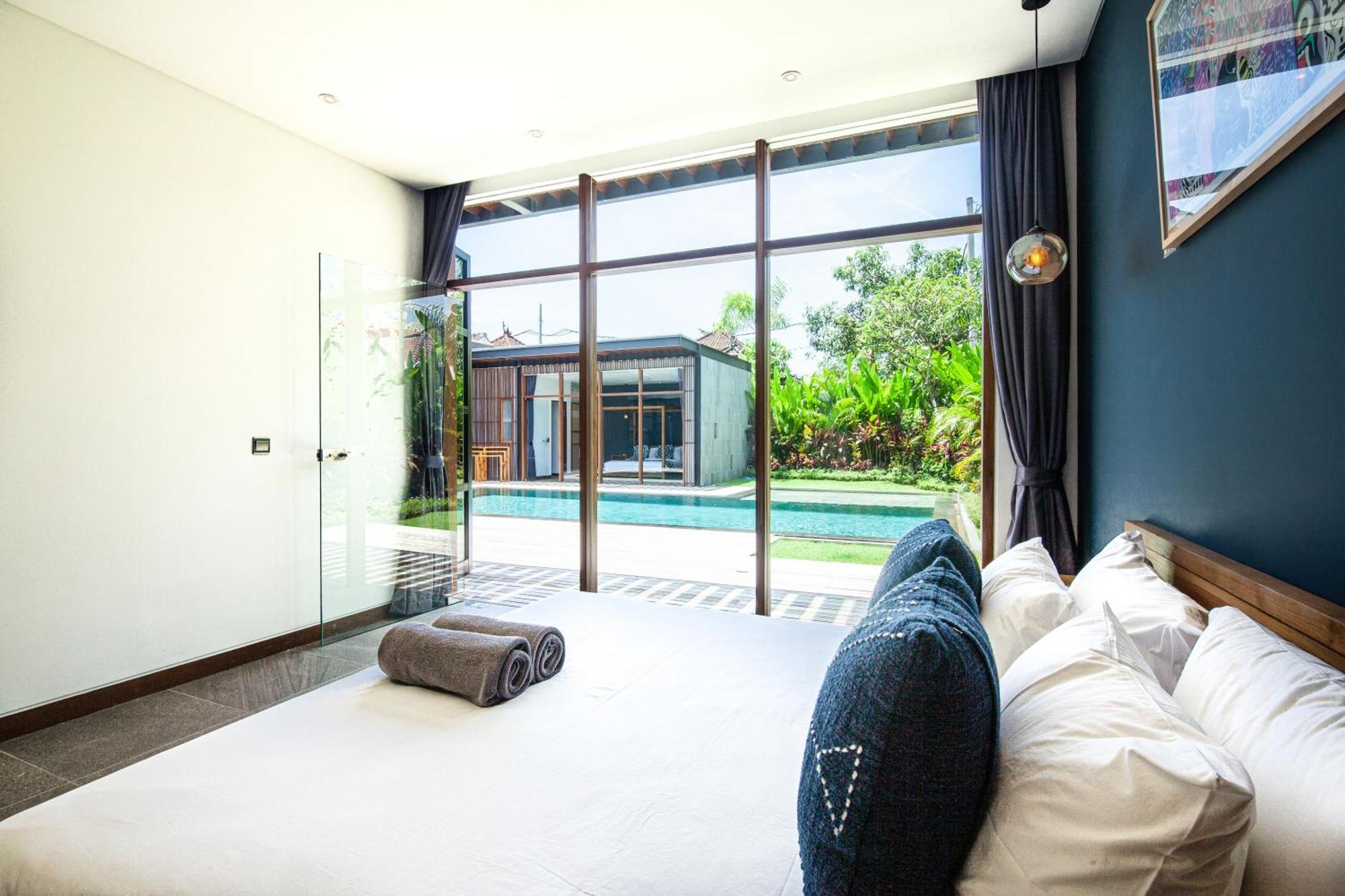 Brand New 5 Bedroom Villa Enclosed Living Room Canggu Dış mekan fotoğraf